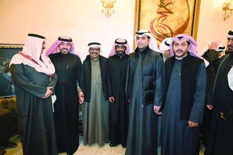 
النائبان حمد روح الدين ومحمد الراجحي من ضمن المهنئين