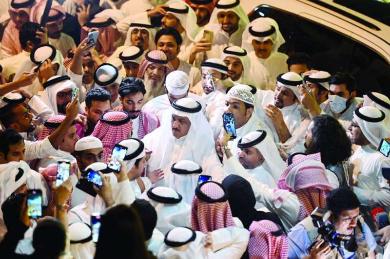 
عودة النائب السابق مسلم البراك إلى البلاد في نوفمبر
