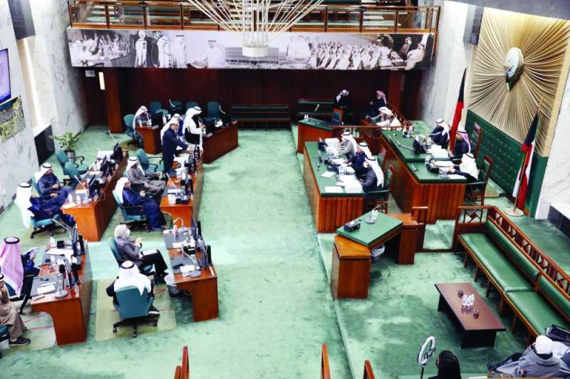 جانب من جلسة المجلس البلدي أمس
