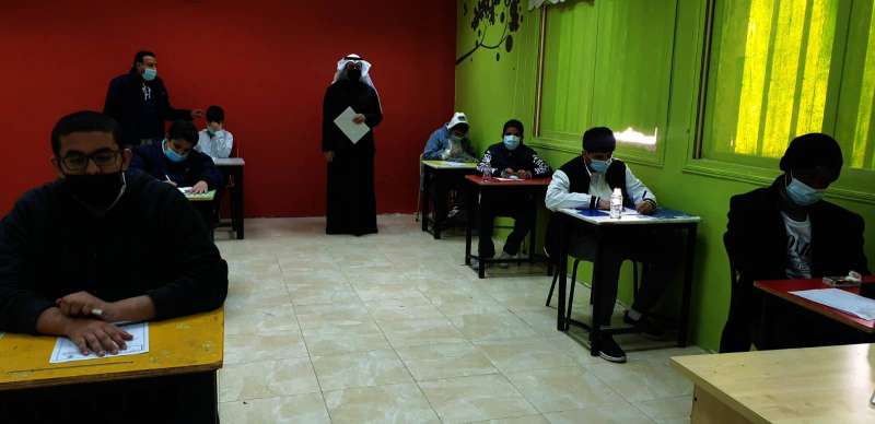 تطبيق الاشتراطات الصحية في الاختبارات