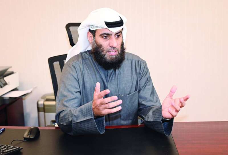 ثامر المطيري متحدثاً لـ «الراي»	 (تصوير نايف العقلة)