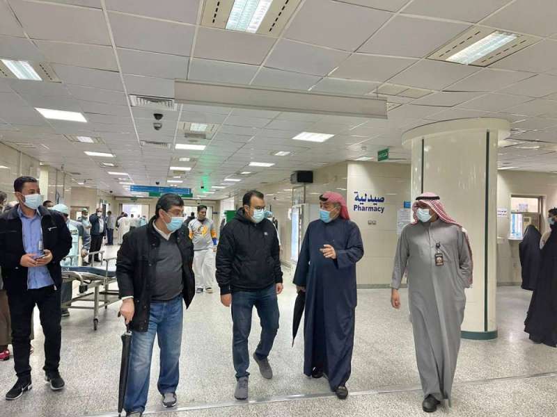 وزير الصحة يتفقد عددا من المستشفيات للاطمئنان على سير العمل 
 