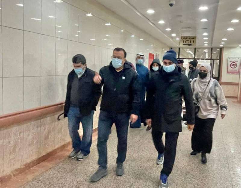 وزير الصحة يتفقد عددا من المستشفيات للاطمئنان على سير العمل 
 