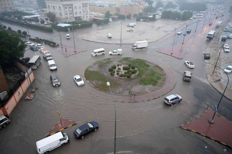 شوارع الفروانية (تصوير أسعد عبدالله)
