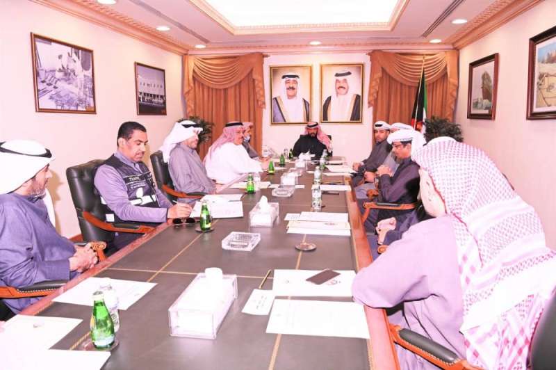 محافظ العاصمة يترأس اجتماعاَ لمناقشة استغلال الساحات في المناطق 
 