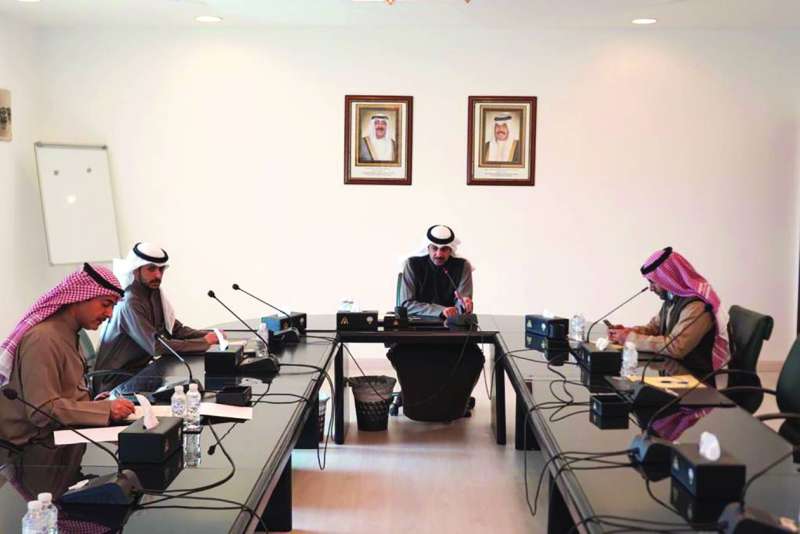 جانب من اجتماع اللجنة 