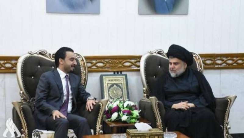 مقتدى الصدر يبحث مع رئيس «تحالف تقدم» محمد الحلبوسي في النجف أمس تشكيل الحكومة