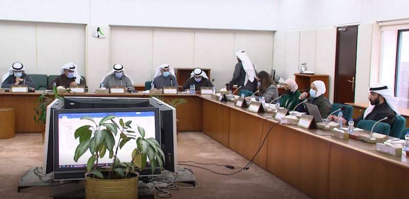 اللجنة المالية البرلمانية