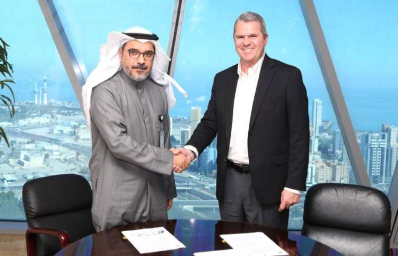 جانب من توقيع المذكرة 