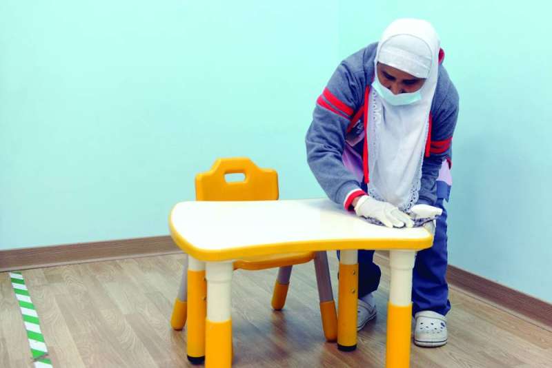 تعقيم أدوات الأطفال
