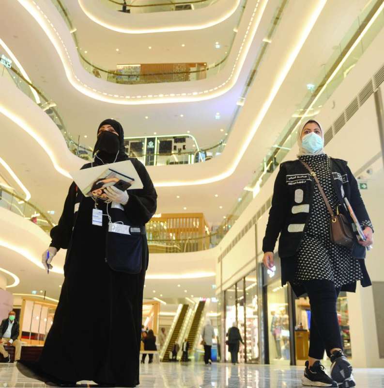 
فريق من «القوى العاملة» في جولة ميدانية