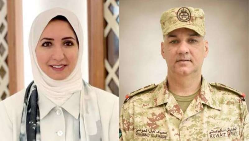 العقيد الركن بحري محمد العوضي والدكتورة حنان العوضي
