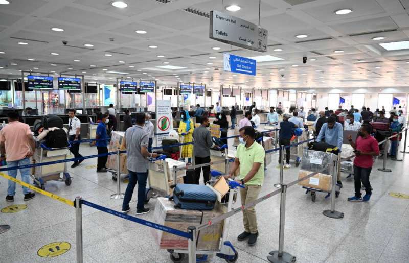 هجرة عكسية للوافدين إلى بلدانهم (تصوير أسعد عبدالله)