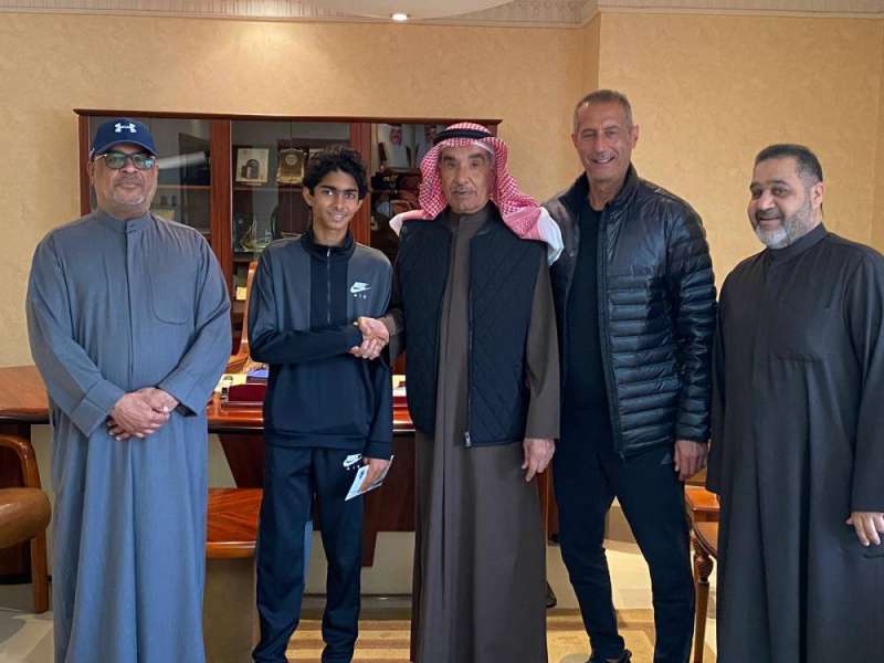 الاحتفاء بالعوضي