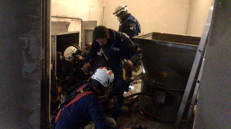 وفاة فني تكييف