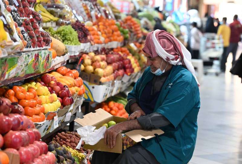 تطبيق القرار الجديد لوافدي الـ60 ينتظر إنجاز بعض التفاصيل المتعلقة بوثيقة التأمين (تصوير أسعد عبدالله)