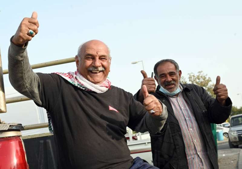 من الأسبوع المقبل سيصبح بإمكان «وافدي الـ60» تجديد أذون العمل (تصوير نايف العقلة)