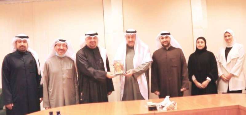  الشيخ فيصل الحمود مستقبلا مجلس إدارة جمعية العلاقات العامة