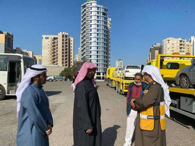 الخالد: إزالة السيارات المهملة من ساحة في بنيد القار.. ومستمرون في القضاء على المخالفات
