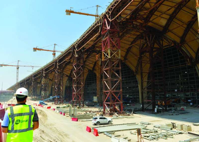 الكوادر الوطنية أثبتت كفاءتها في مختلف المجالات
