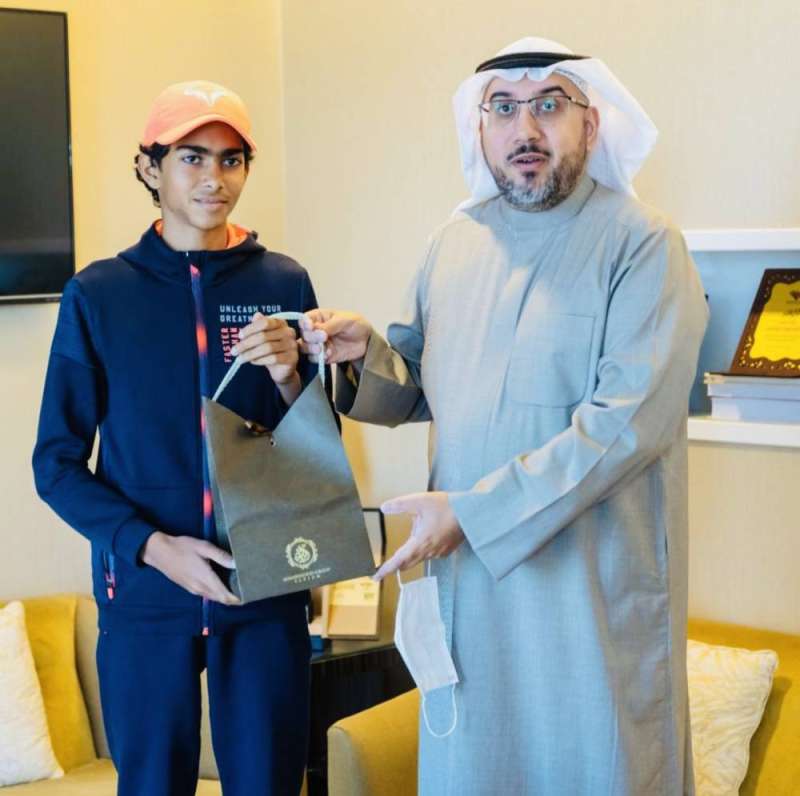 الشاهين مكرما العوضي