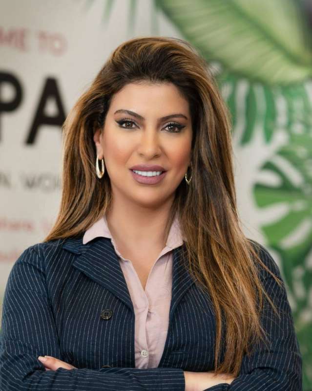 ريهام العيار – الرئيس التنفيذي ل – فو –
