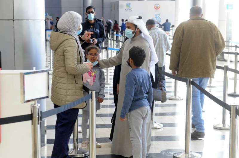 تواصل تطعيم الأطفال بين 5 و11 عاماً في مركز التطعيم بأرض المعارض في مشرف (تصوير سعود سالم)