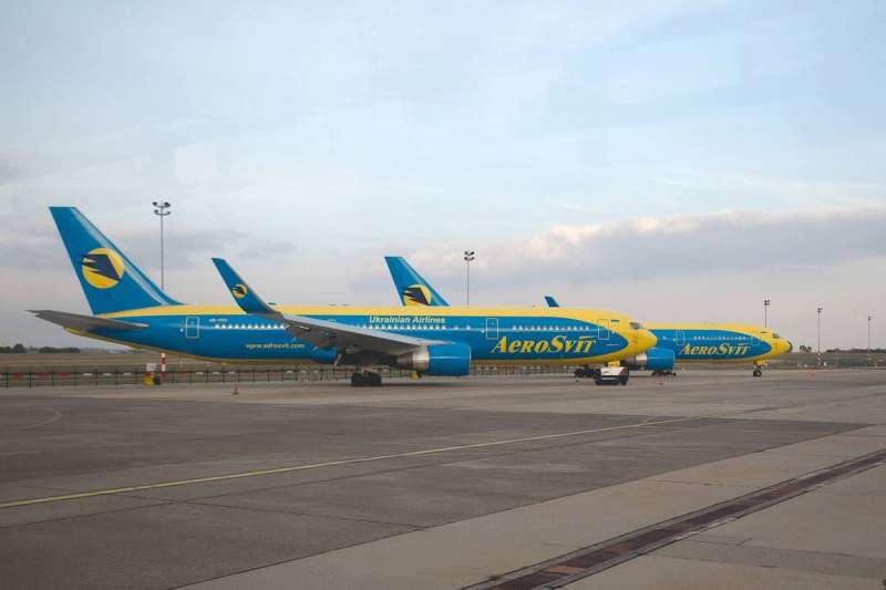 الخطوط الجوية الأوكرانية تمدد تعليق رحلاتها حتى 23 مارس
