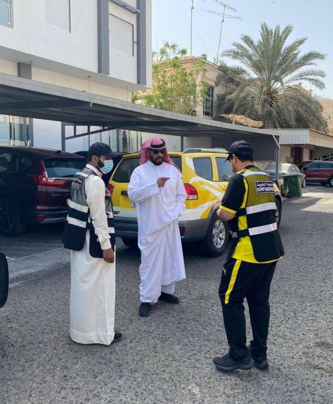 الخالد يواصل جولاته على «العاصمة» لمتابعة مستجدات حملة إزالة مخالفات البناء
