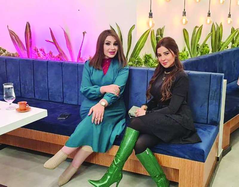 
مها النمر مع آلاء حسين في «رحيق»
