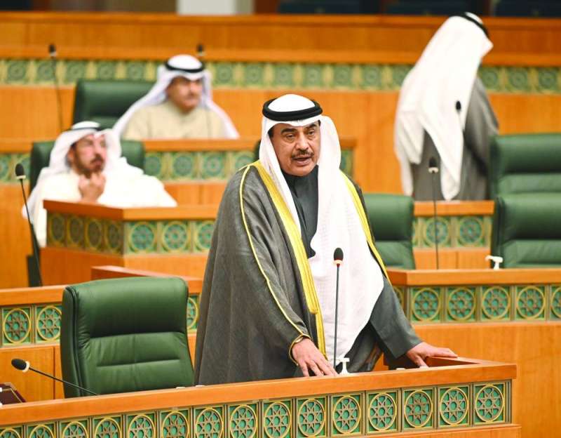 
الخالد يتحدث في بداية الجلسة