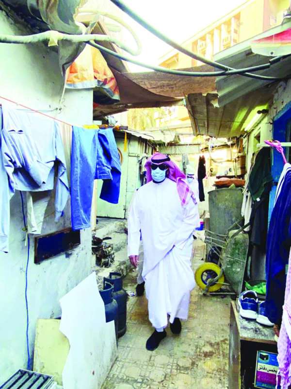 
الخالد خلال إحدى جولاته في العاصمة
