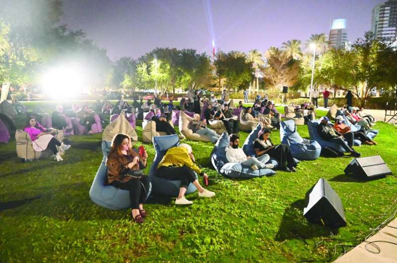 
الجمهور استمتع بالأمسية 	(تصوير نايف العقلة)
