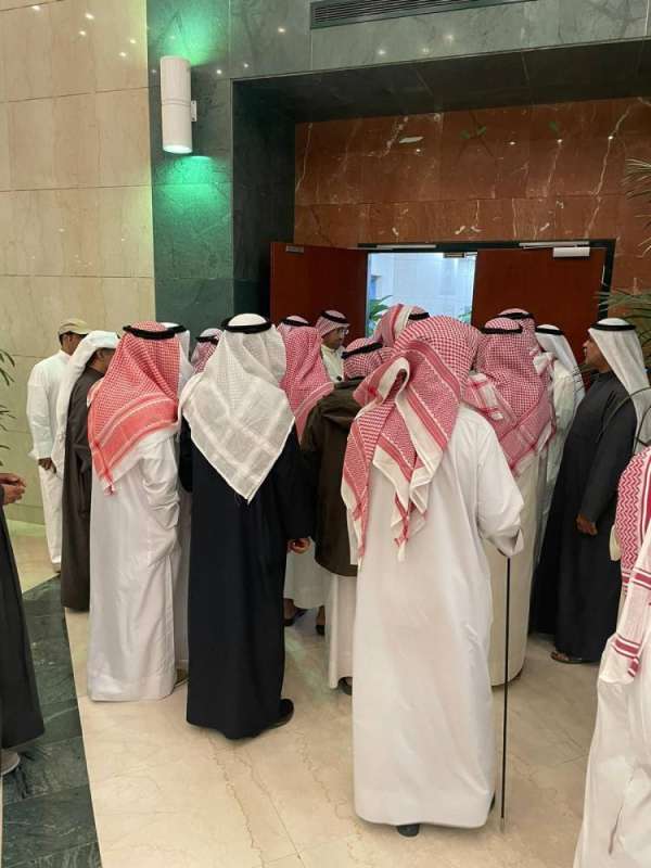 اعتصام المربين بسبب… الشوار 
 