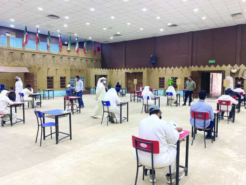 
لجنة اختبارات الثاني عشر في ثانوية مرشد البذال