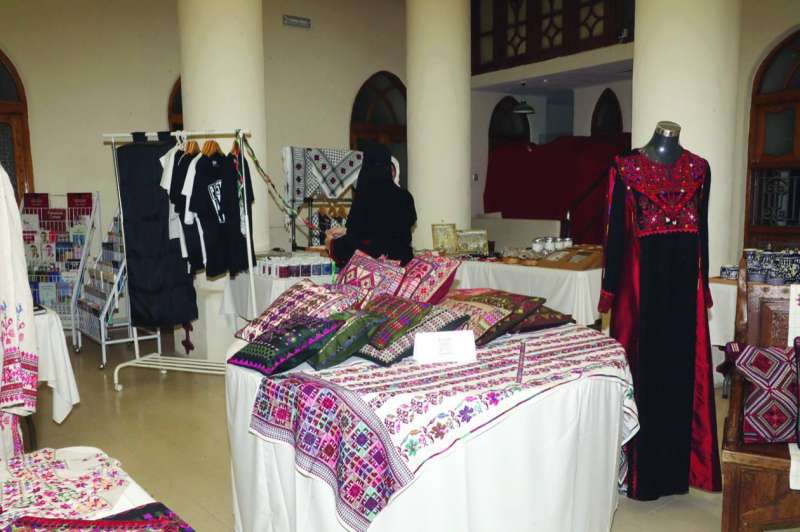 جانب من معروضات التراث الفلسطيني