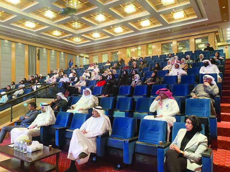 
جانب من الحضور
