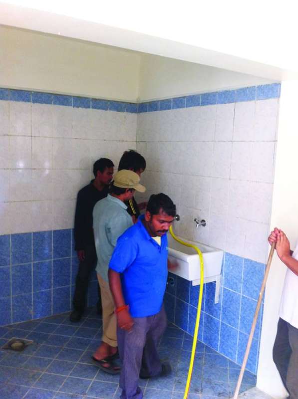 استمرار أزمة النظافة في المدارس 