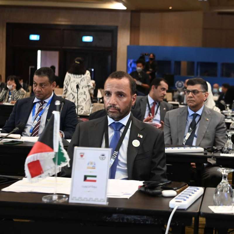 الغانم خلال الاجتماع