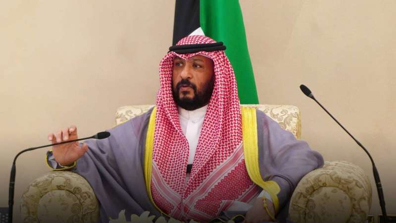 الخالد متحدثا خلال استقبال المهنئين 