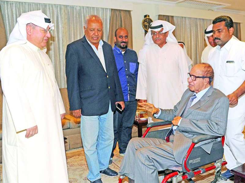 مستقبلاً رفاق الدرب بعد العودة من رحلة العلاج
