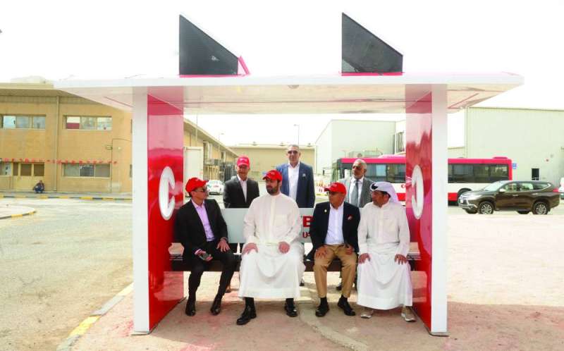 تصميم جديد لمواقف انتظار الحافلات 
