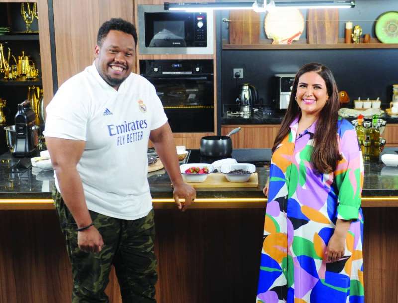 
هنوف البلهان مع المخرج يوسف المانع
