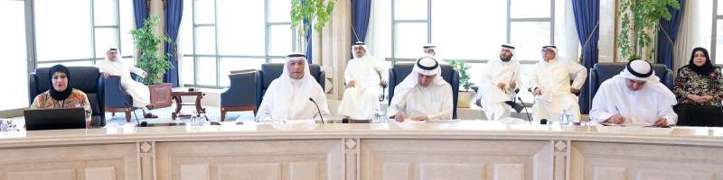 ممثلو ديوان المحاسبة خلال اجتماع مجلس الوزراء