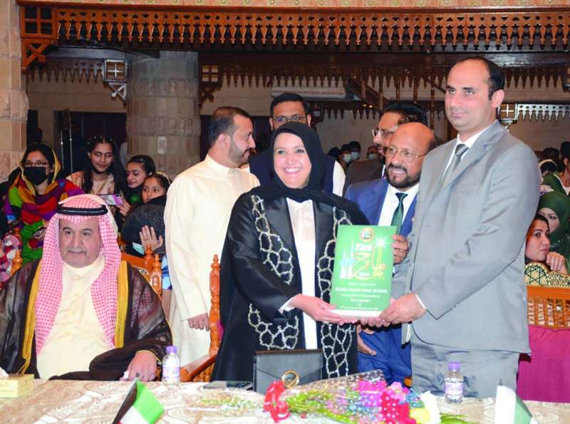 القائم بالأعمال الباكستاني فيصل مجيد يكرم الشيخة سهيلة الصباح 