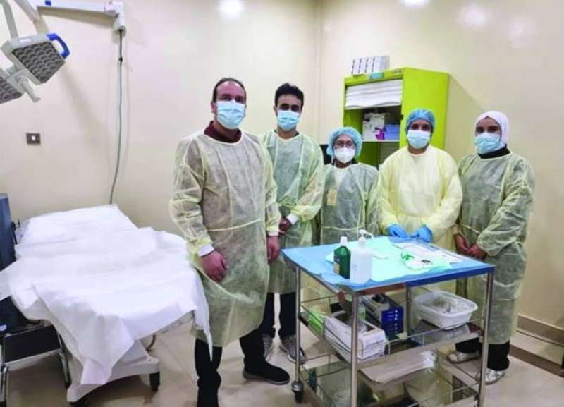 
بعض الكوادر الطبية داخل القسم
