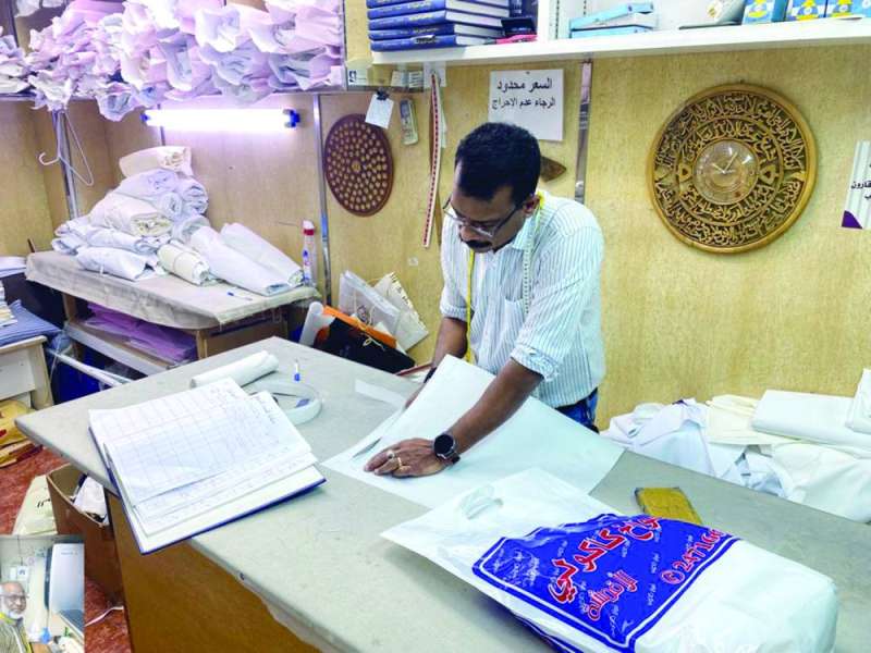 زين سنقر يقص نماذج التفصيل
