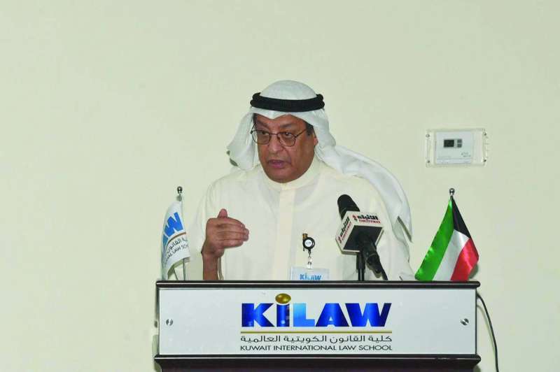 
بدر الخليفة متحدثاً