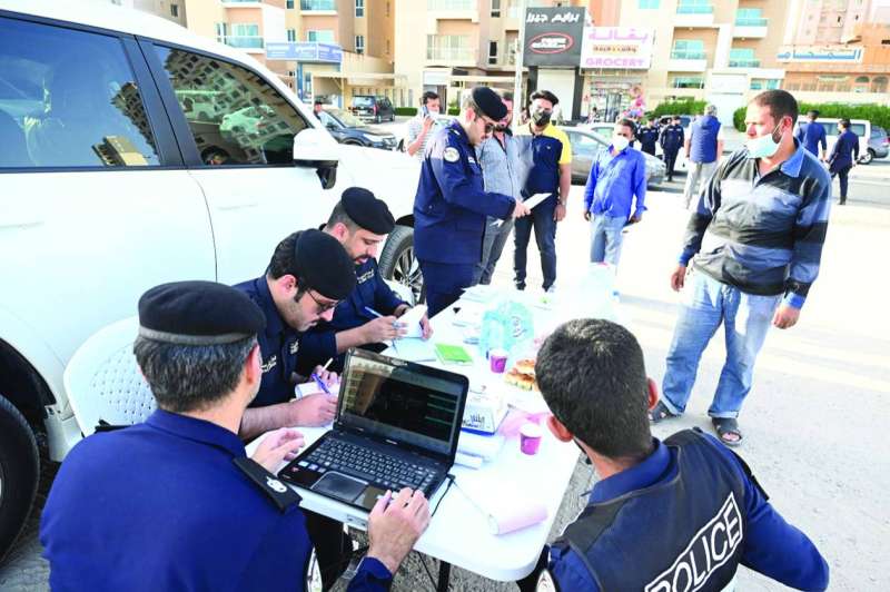 تحرير المخالفات والتدقيق على بيانات المخالفين 