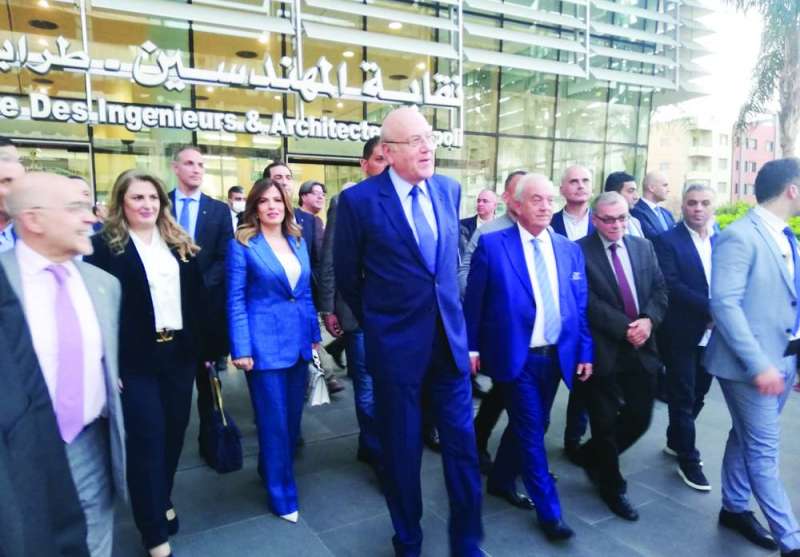 رئيس الحكومة نجيب ميقاتي يدعو للنهوض بلبنان خلال ملتقى لنقابة المهندسين في محافظة الشمال أمس 